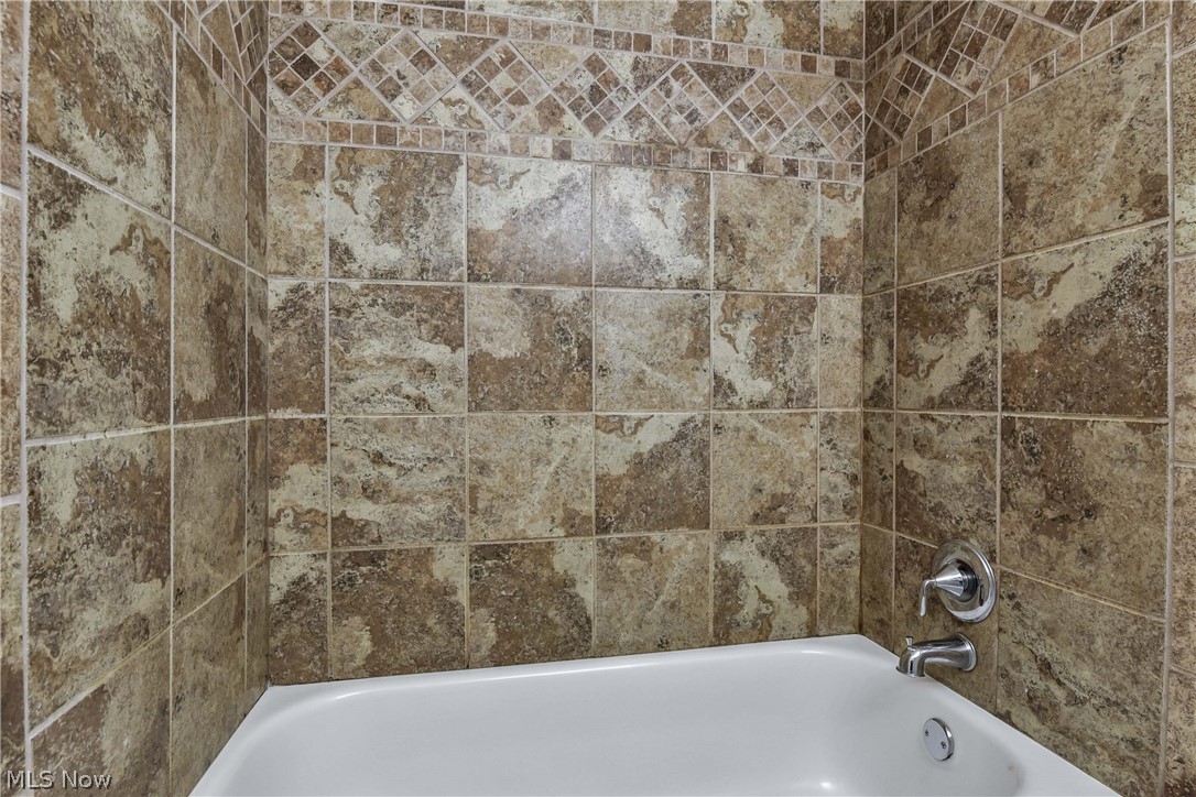 Cedarwood Vill Condo - Residential