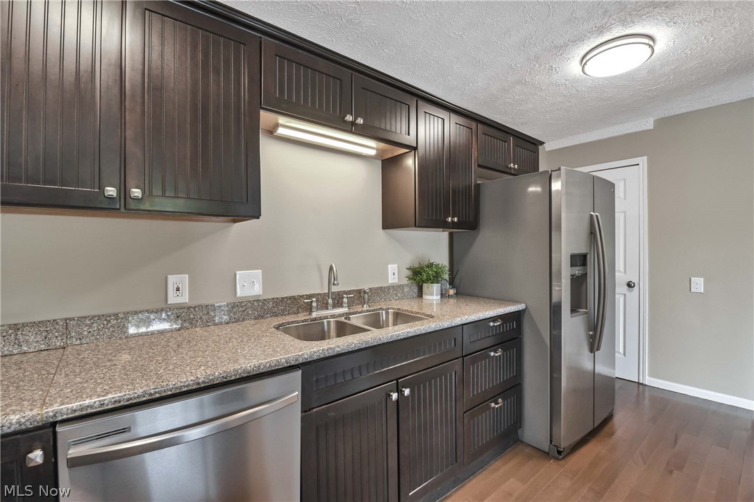 Cedarwood Vill Condo - Residential