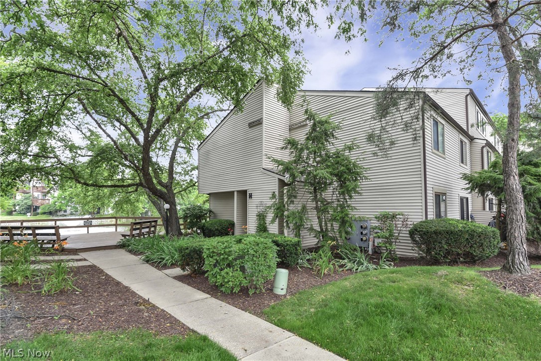 Cedarwood Vill Condo - Residential