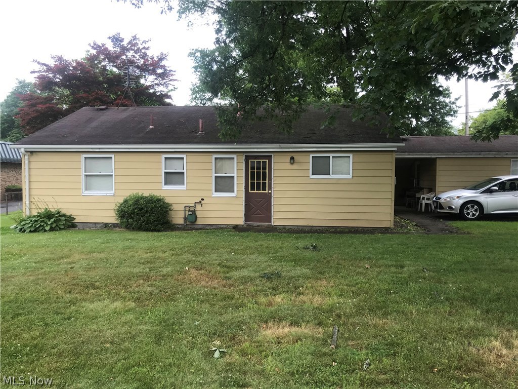 Invest opportunity or for owner occupant. This 3 bedroom , 1 bath ranch house sits on a slab on a spacious corner lot. Detached 1 car garage. Close to freeway for travel. House needs some TLC. Call today for a showing.