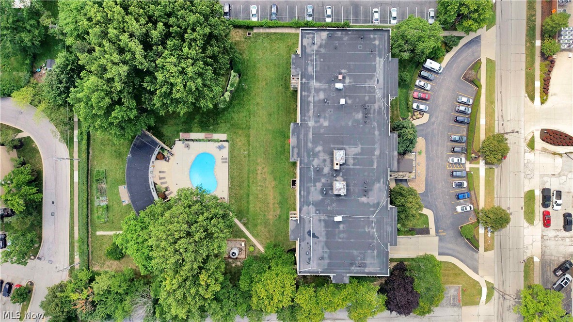 Saxon House Condo - Residential