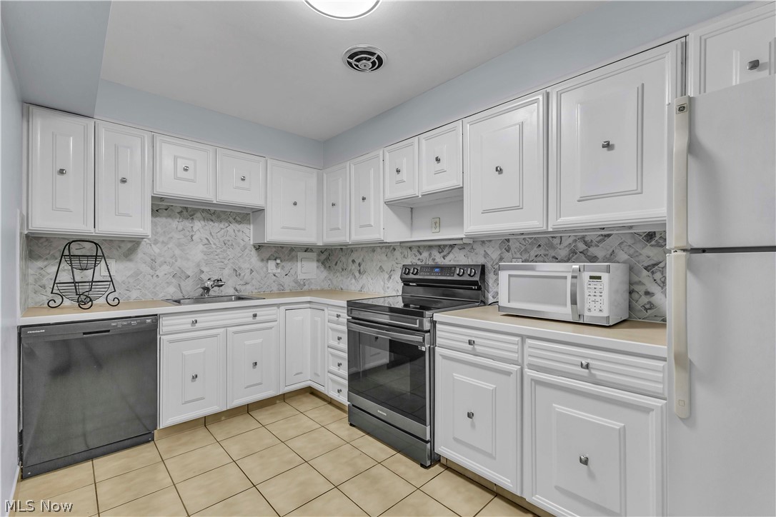 Saxon House Condo - Residential