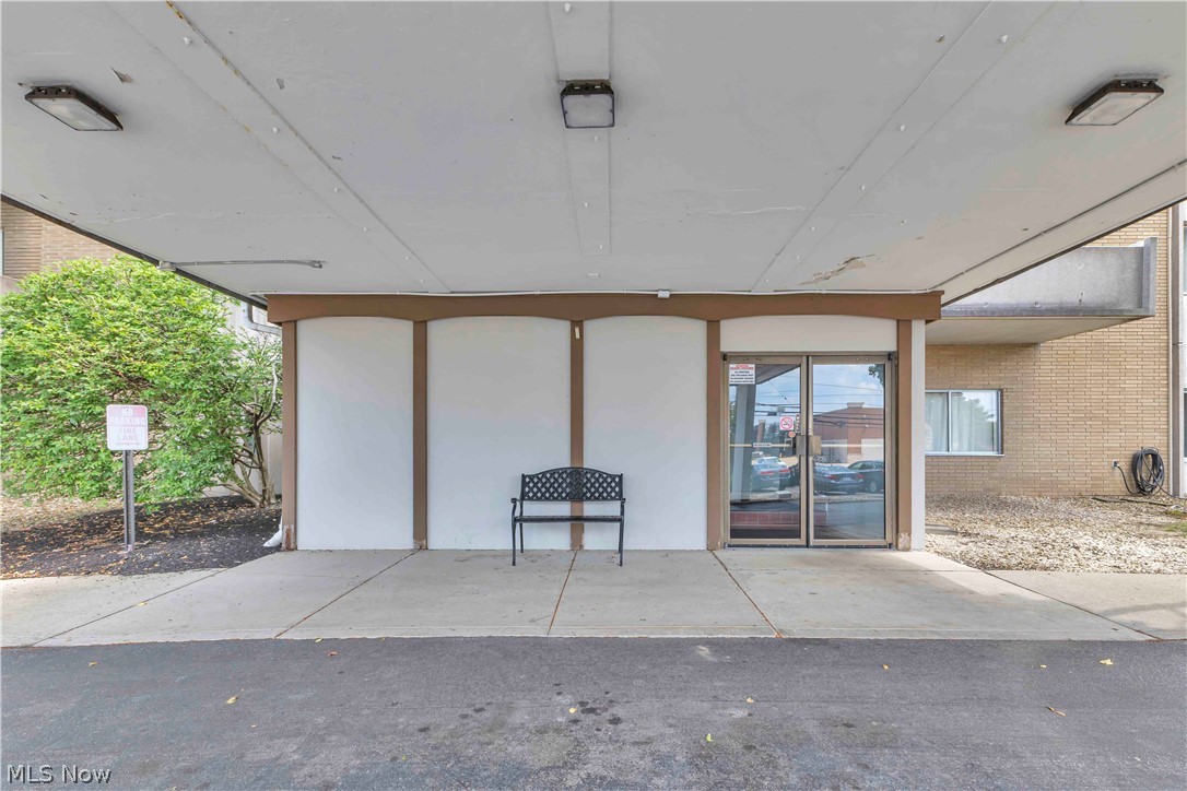 Saxon House Condo - Residential