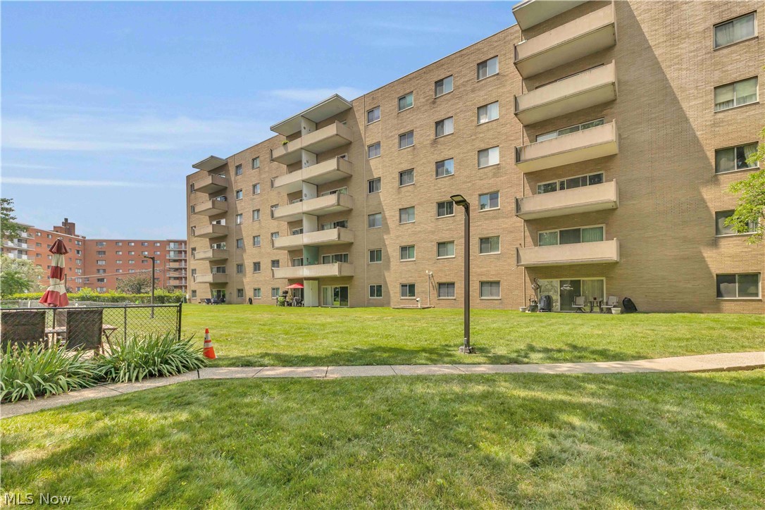 Saxon House Condo - Residential