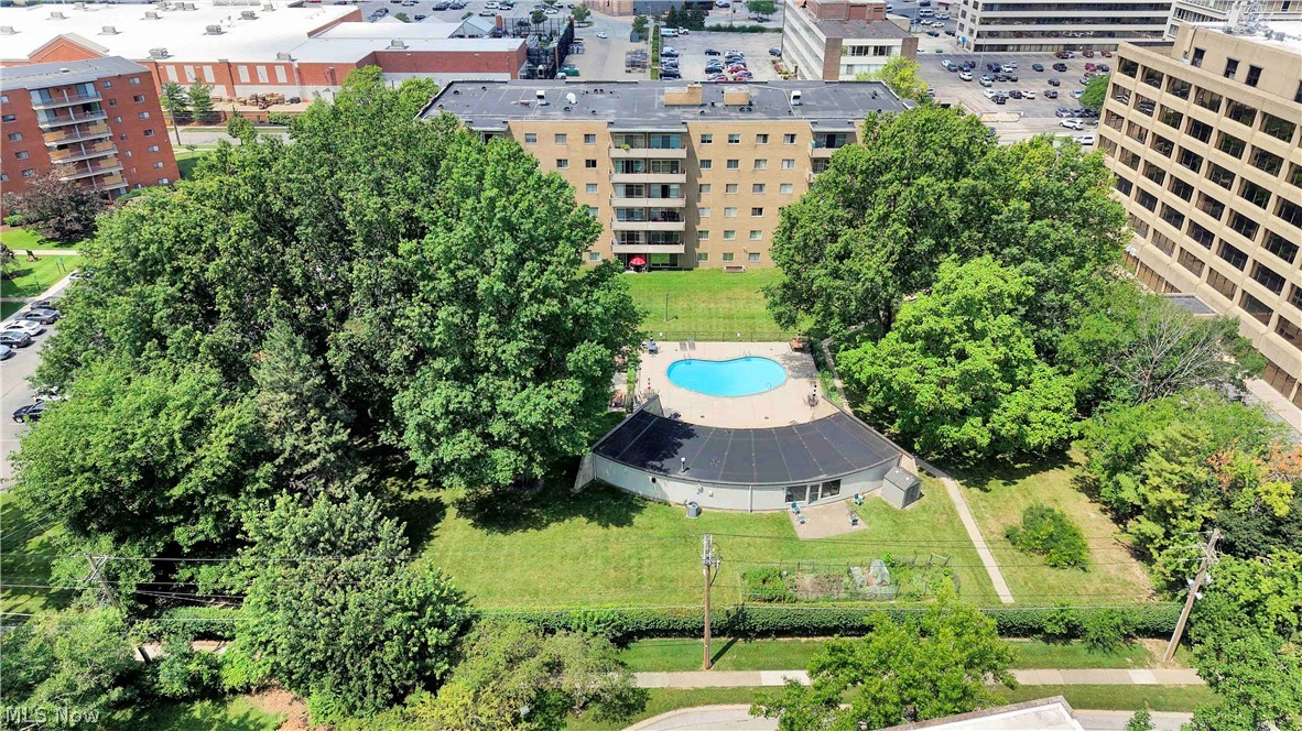 Saxon House Condo - Residential