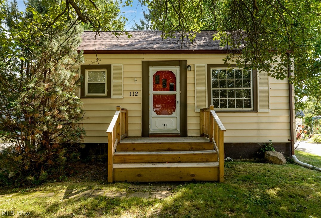 Welcome home to 112 Tudor Ave in Bedford! If you’ve been looking for a nice ranch with a TWO car garage and HUGE backyard then look no further. The kitchen was updated with lovely backsplash, modern grey cabinets and granite countertops. All appliances stay! The bathroom has been remodeled with new tile, vanity, lighting and toilet. Freshly painted bedrooms, hall and basement. Beautiful new flooring in the kitchen and bathroom. Seller is offering $2,000 carpet allowance to replace the carpet in the living area and bedrooms. The basement boasts an area with carpet that can be used as a family/rec room or office and separate laundry/storage area. Relax and enjoy the huge FLAT backyard and newly built front porch. Nice end of street location. You’ll love all the other updates completed: 2022 new hot water tank, 2021 new roof on garage, 2018 new roof on house, 2015 central air conditioning system. Great Location! Close To the Park, Shopping and Easy Access To Highways! Must See! Bonus: Inc