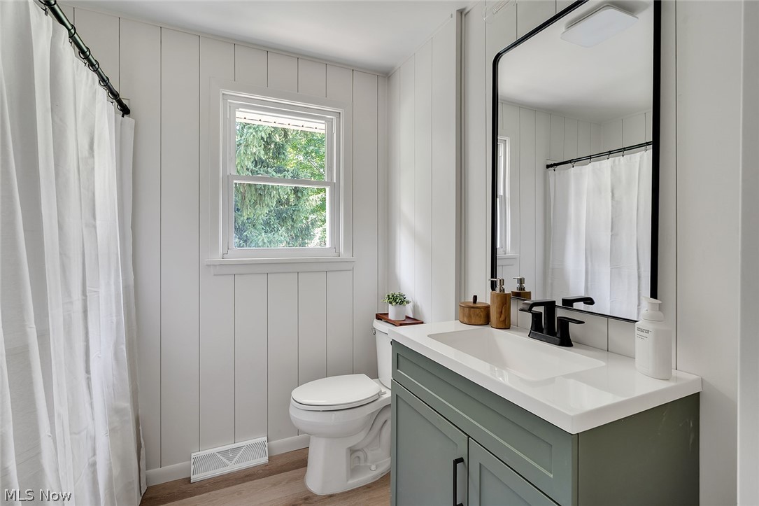 Applewood Acres 01 - Residential