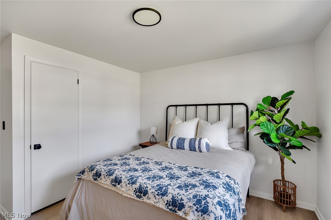 Applewood Acres 01 - Residential
