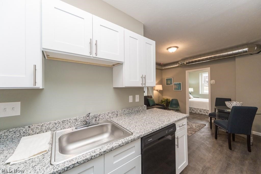 Lakewood Park - Residential Lease