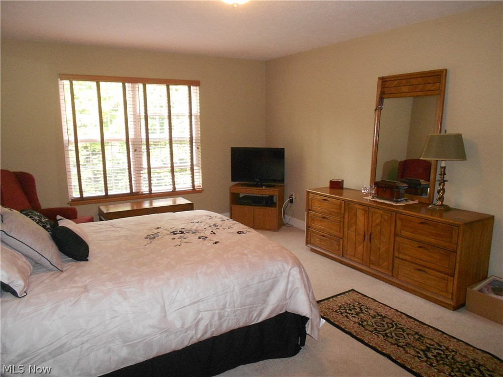 North Pt/Hunters Xing Condo - Residential