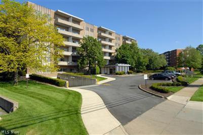 Desirable Saxon House 2 bedroom condo located near shopping, dining, Metroparks! Beautiful building and amenities including pool and club house! Terrific views from large balcony off living room. Master suite features large walk-in closet. Maintenance fee includes heat, water/sewer. Near elevator. Furniture, excluding the Dining Room set, can be included  in sale. Terrific buy!