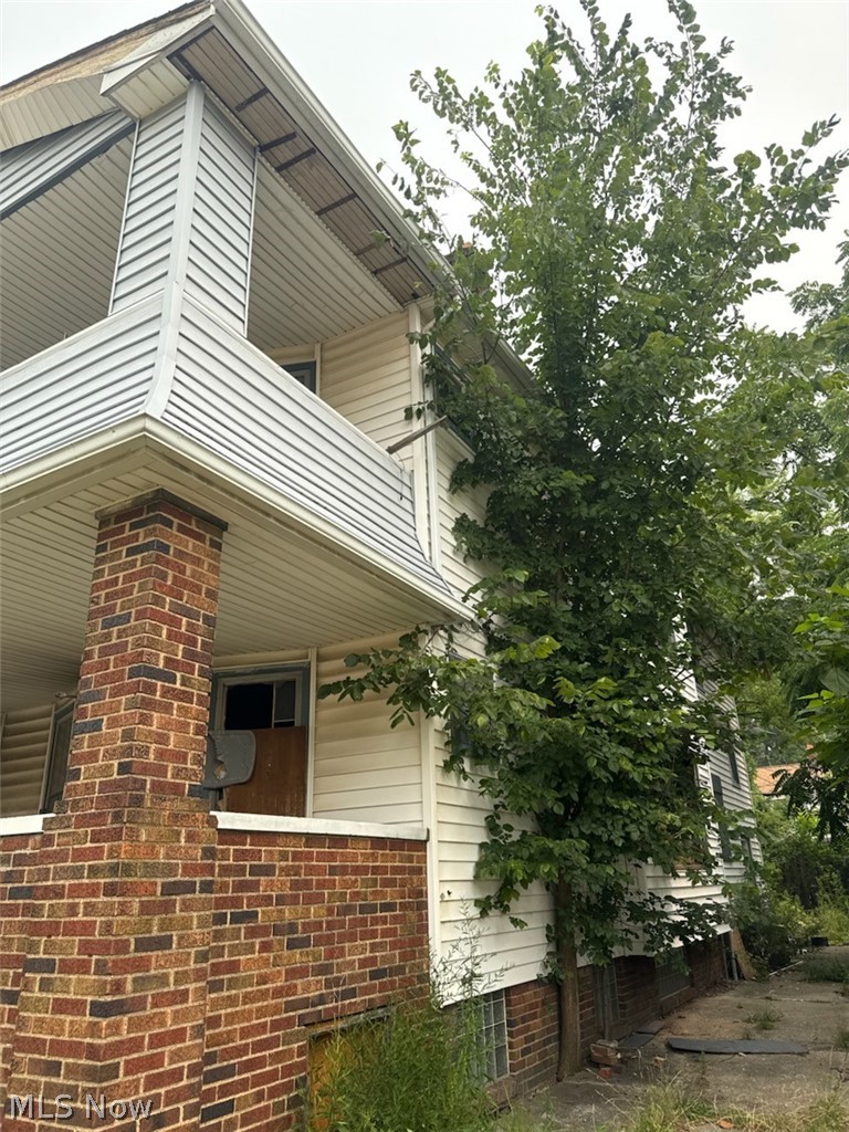 A C Spears 03 - Residential Income