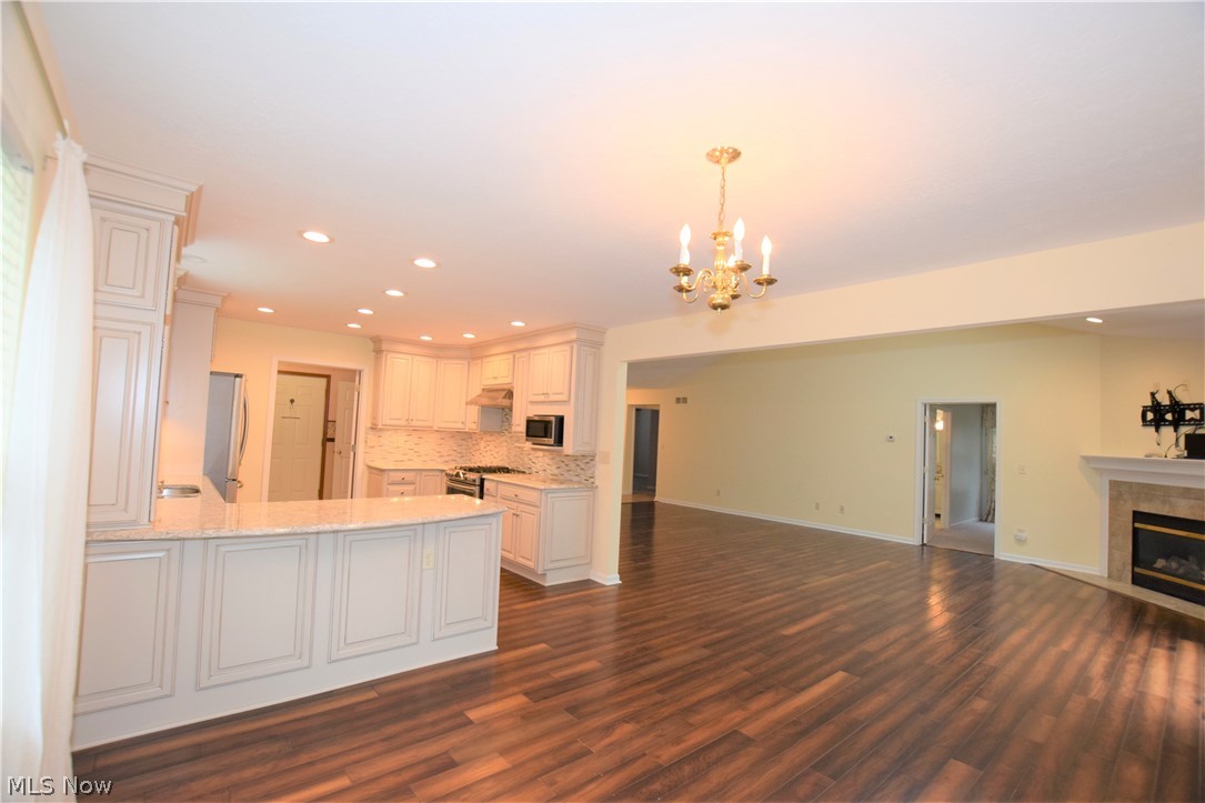 Robins Gate - Residential