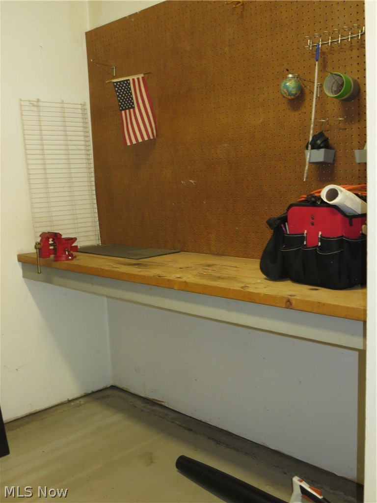 Buccaneer Woodlands Condo - Residential