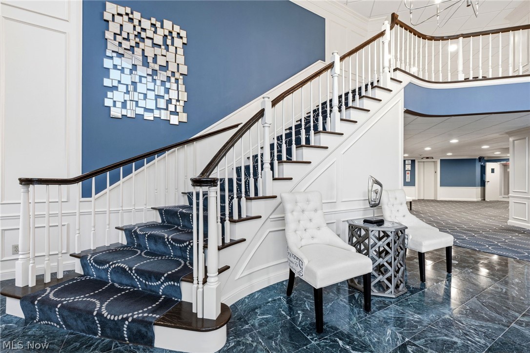 Acacia/Green Condo - Residential