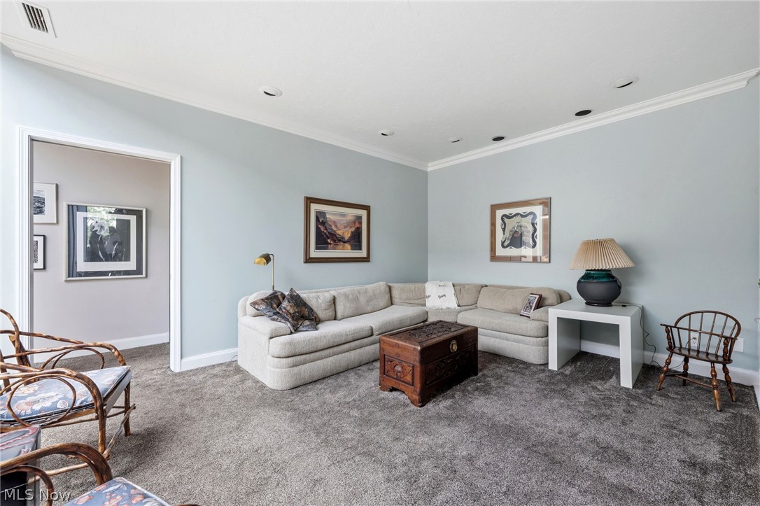 Acacia/Green Condo - Residential