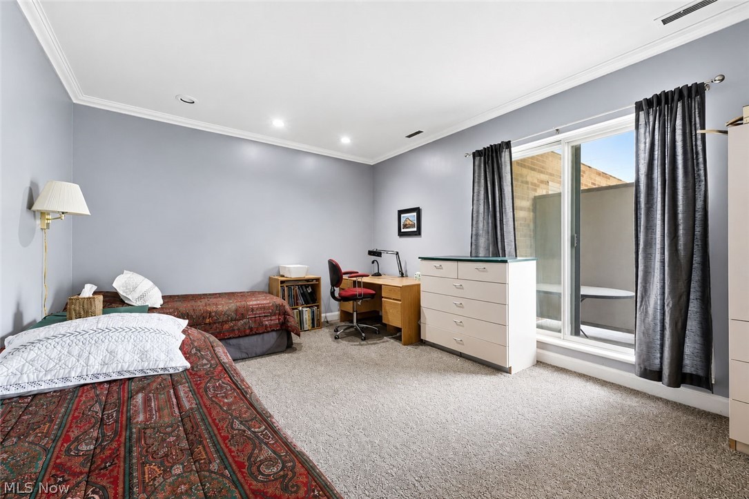 Acacia/Green Condo - Residential