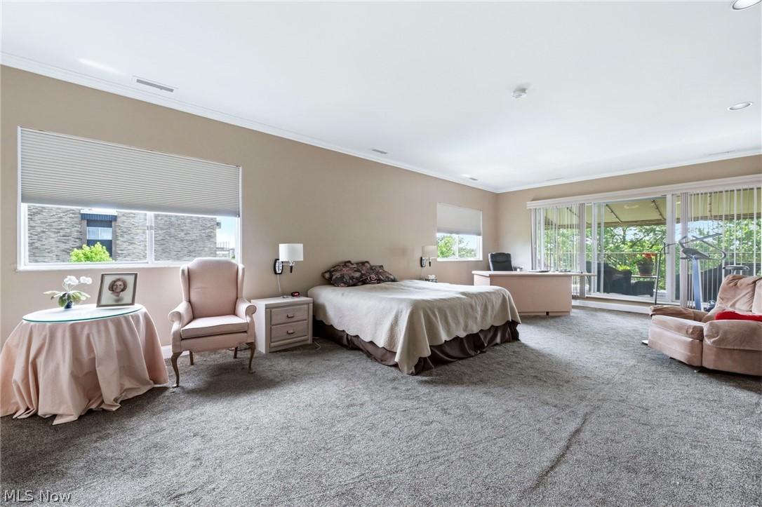 Acacia/Green Condo - Residential