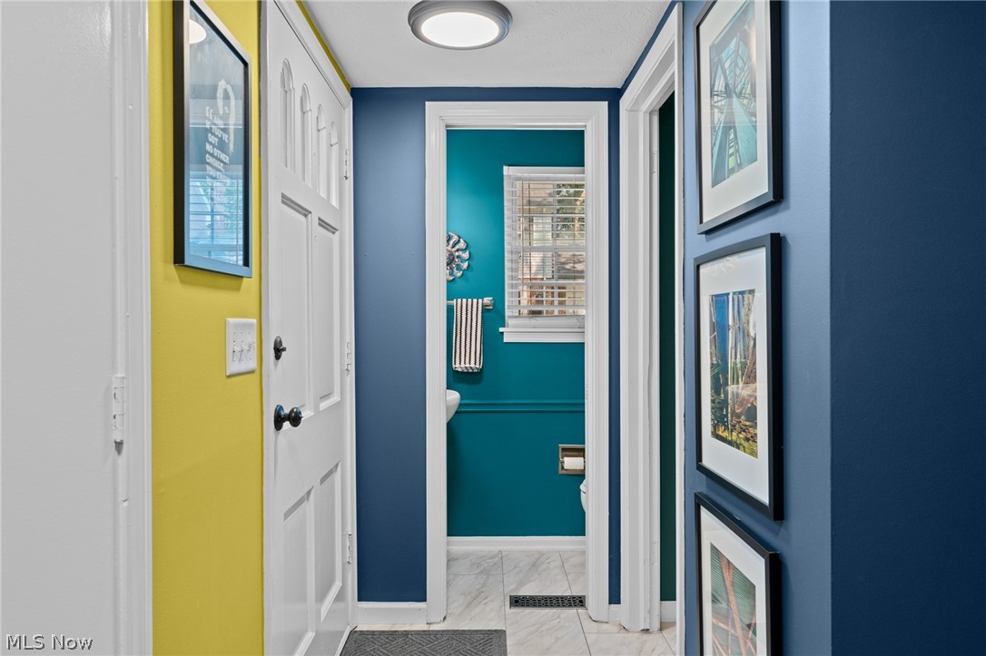 English Oaks Condo - Residential