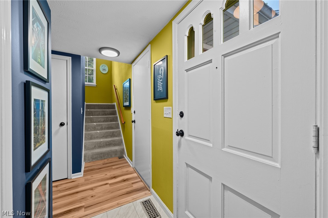 English Oaks Condo - Residential