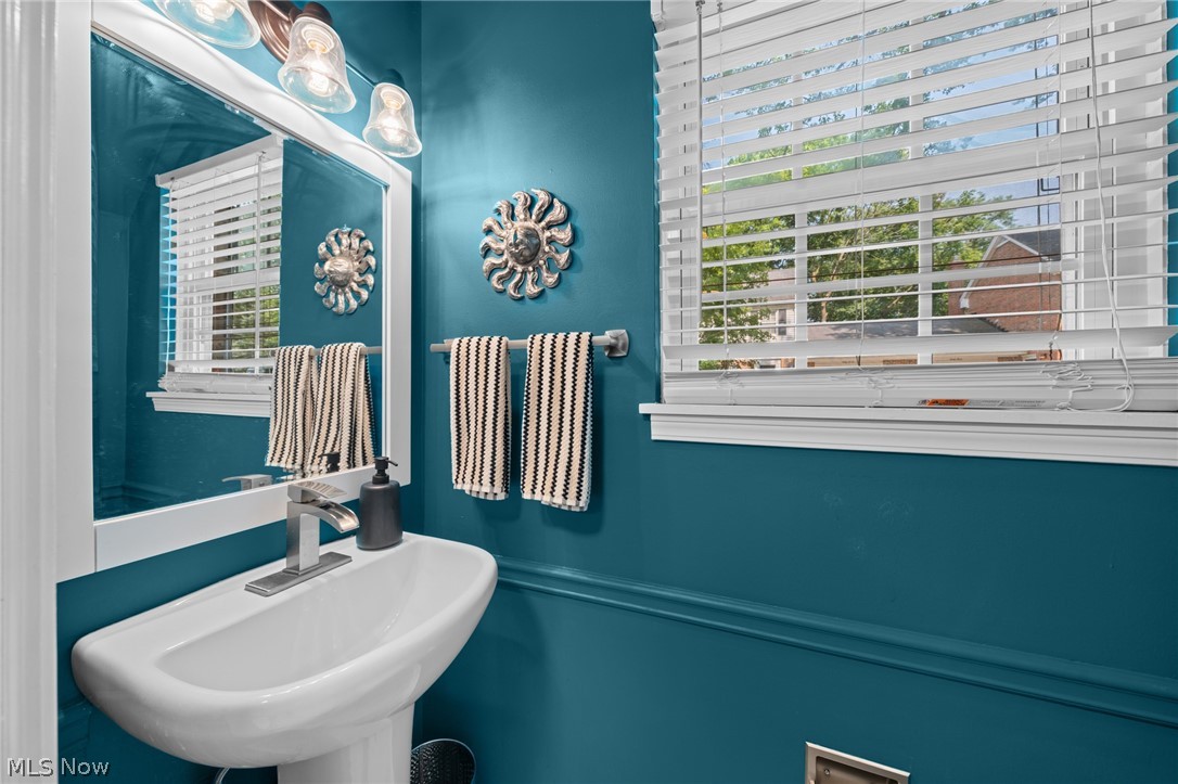English Oaks Condo - Residential