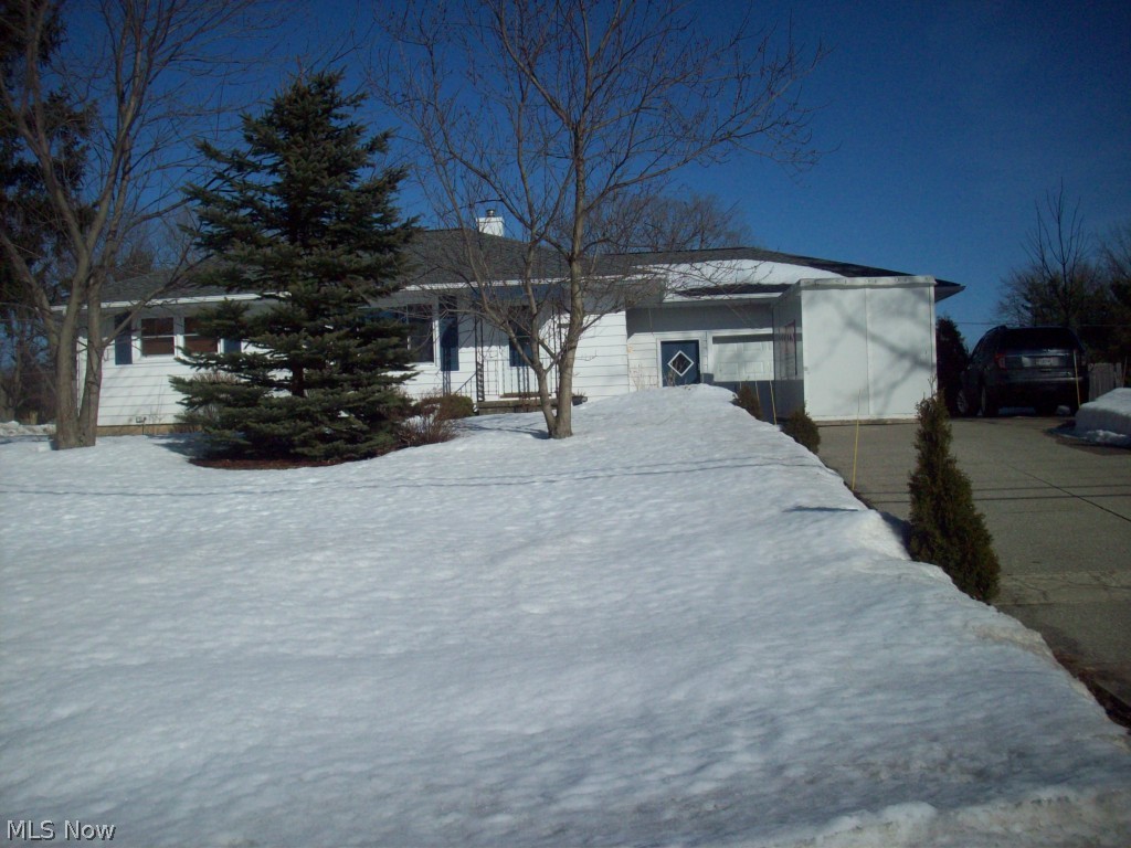 Quiet Brunswick neighborhood. Cute 3 bedroom ranch priced to sell. Mostly hardwood throughout. Kitchen has ceramic with complementary back splash. Ready to move in. Newer roof. Pride of ownership throughout.