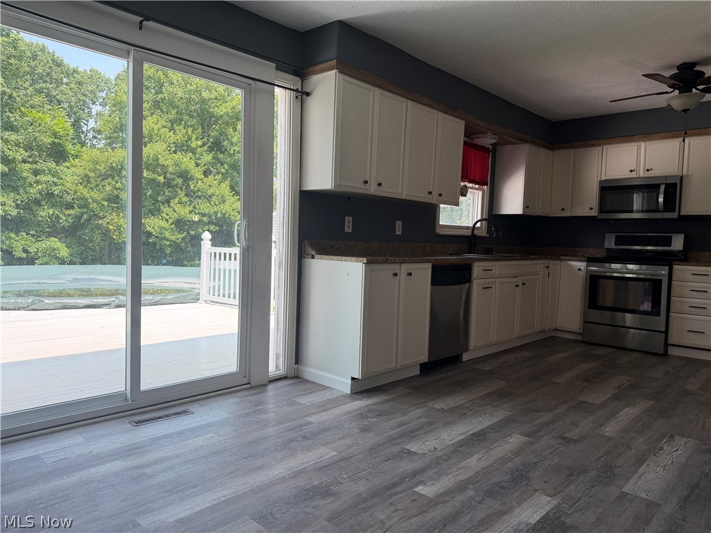 Laurel Ridge - Residential