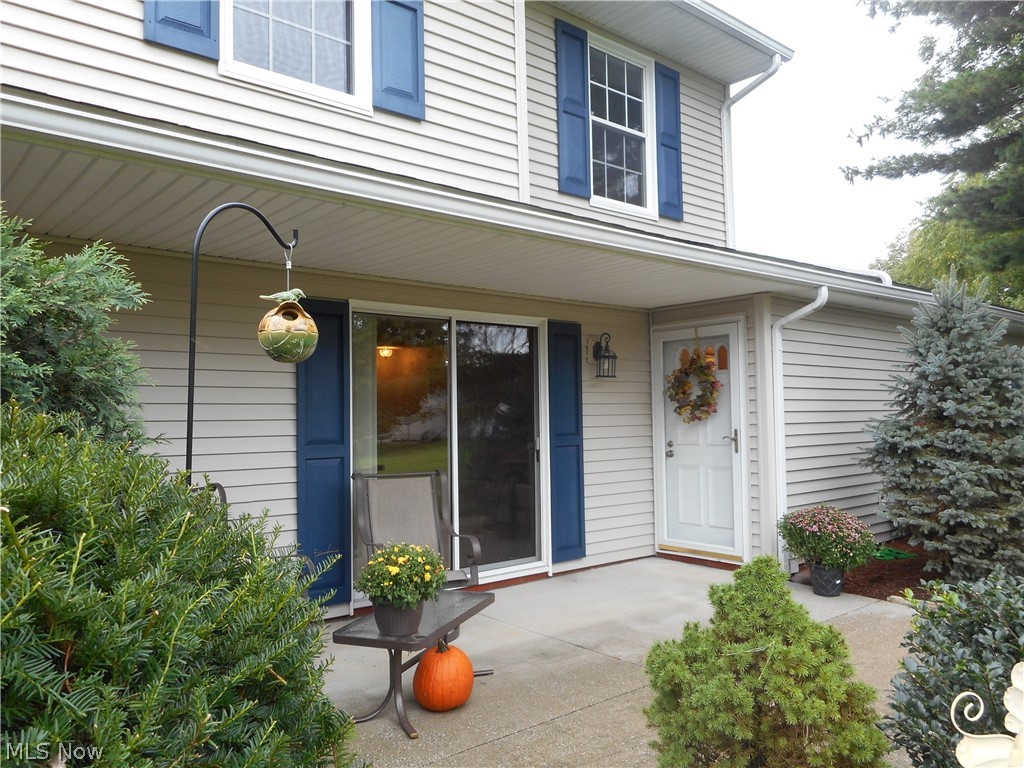 Fantastic 3 bedroom, 2 full bath condo in desirable Independence Place on a private setting and nice green space.  You will be pleased to have a first floor bedroom and full bath!  Updated kitchen with extra cabinets for storage and laundry area.  Upstairs you will enjoy 2 spacious bedrooms with ample closet space and the 2nd full bath.  Updates include:  kitchen cabinets, counters, flooring and appliances (2011); Furnace/CA (2016); Washer/dryer (2017); 2nd floor bathroom updates - vanity/granite; siding/roof (2012), all windows replaced (2003); and garage door opener (2018).  Nice attached garage (just in case for winter) with pull down storage.  Home warranty offered for peace of mind.