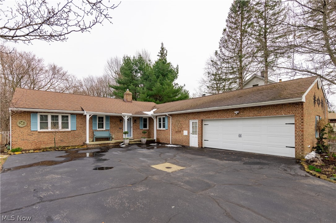 Beautiful Brick Ranch home in Gates Mills!