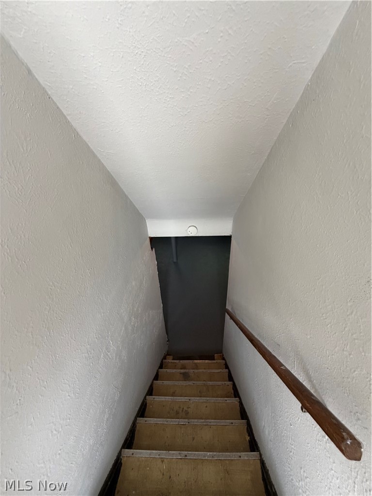 Center Hwy - Residential