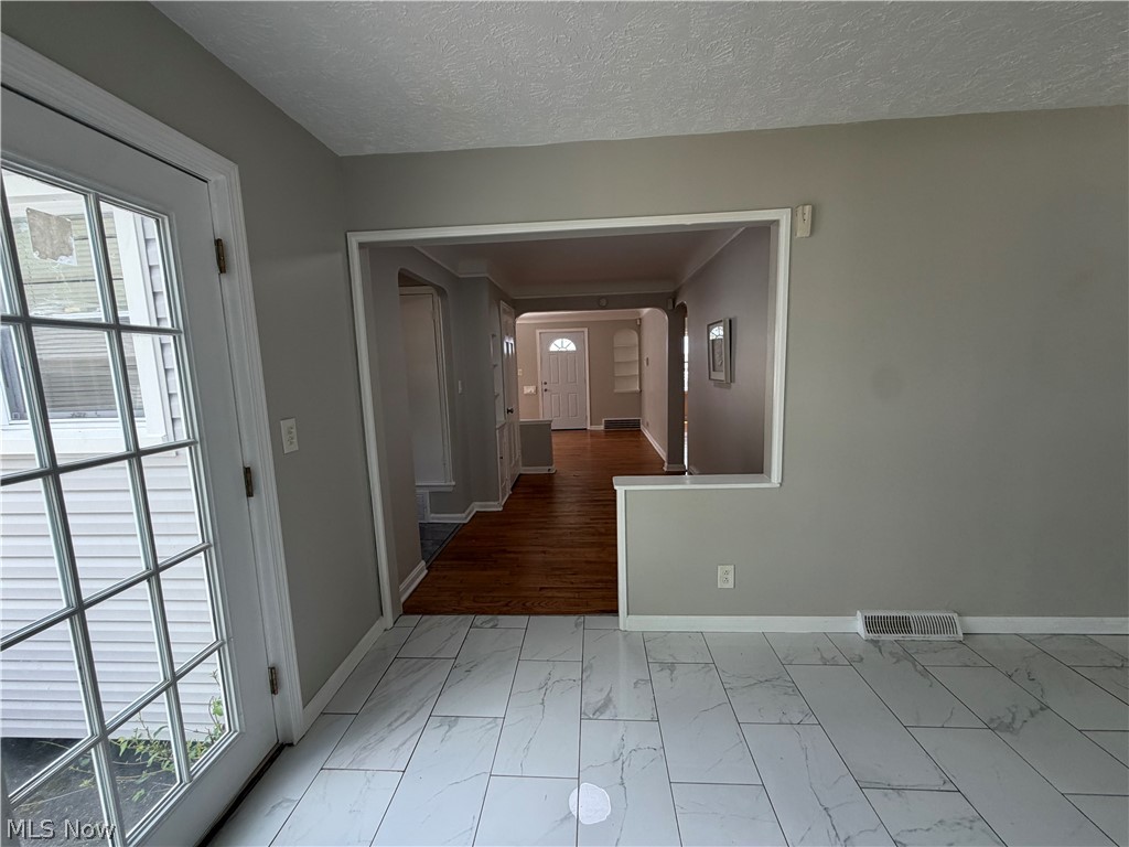 Center Hwy - Residential