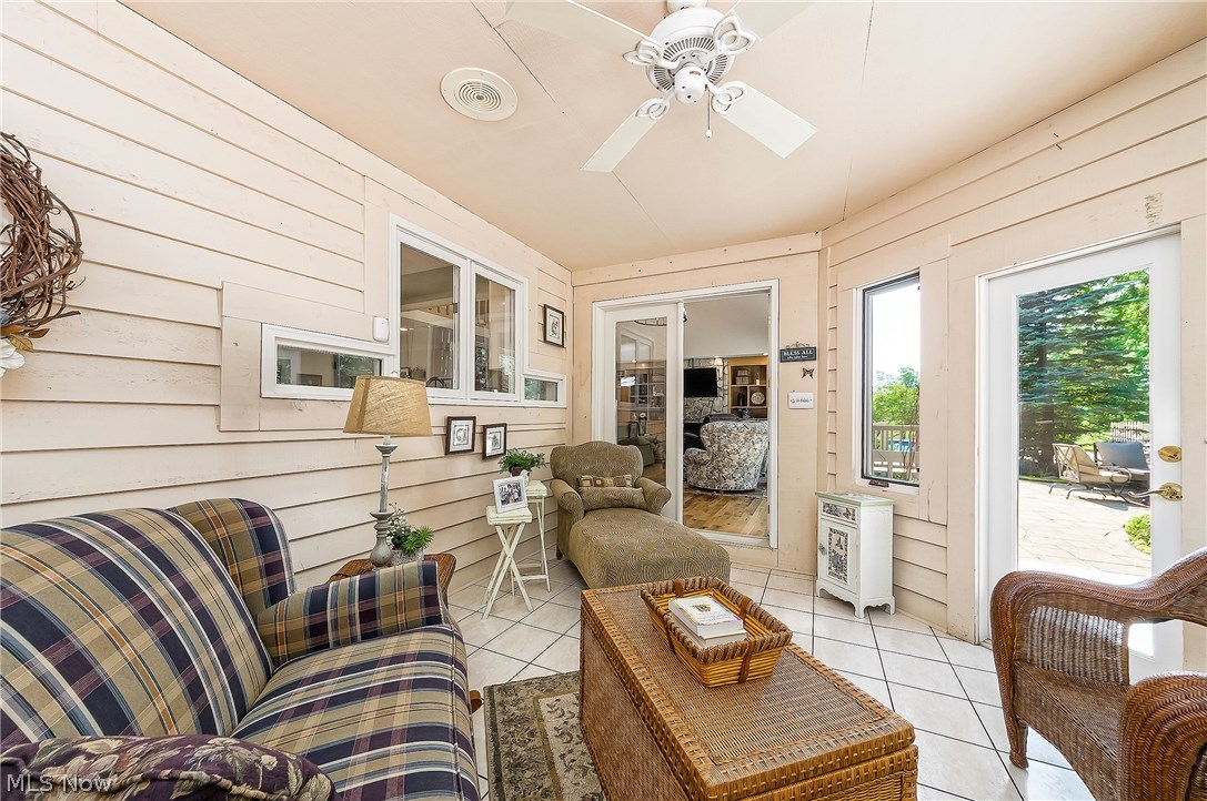 Refuges Lands - Residential