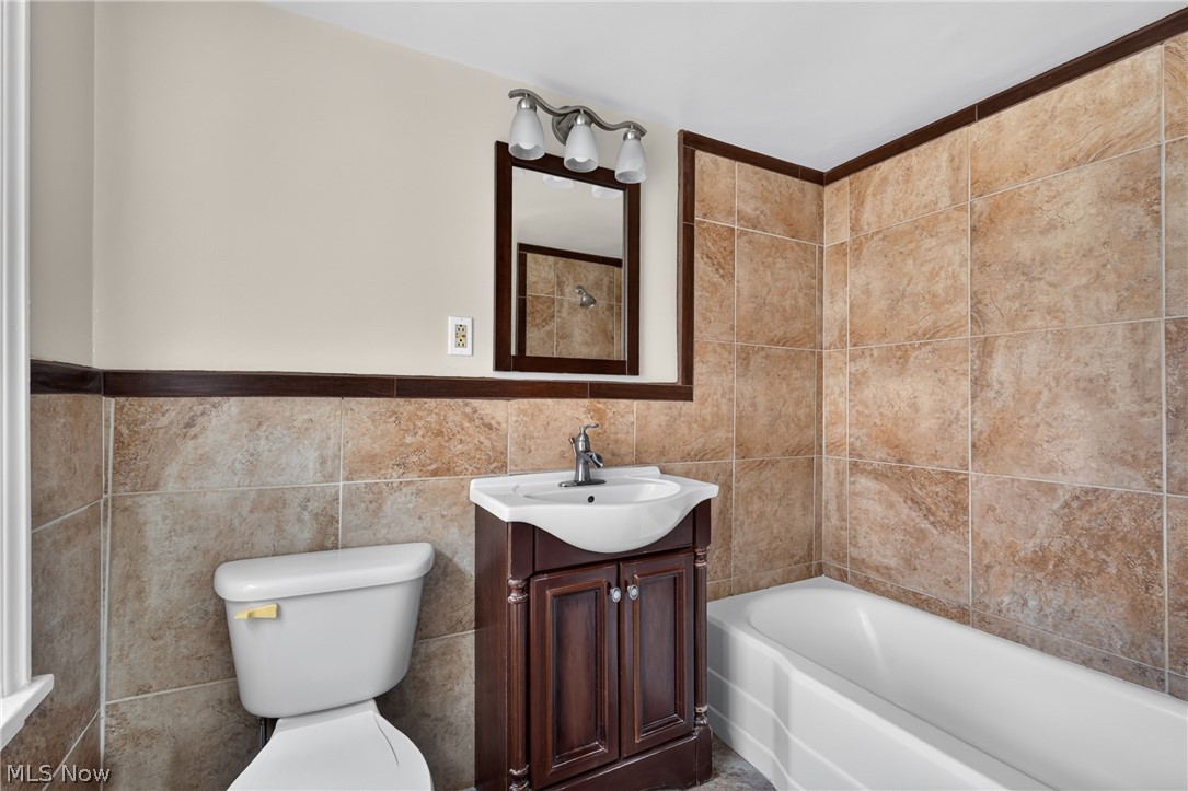Shaker Courts Condo - Residential