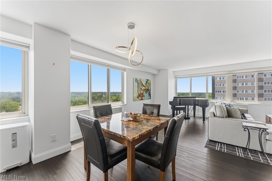 Marine Towers East Condo - Residential