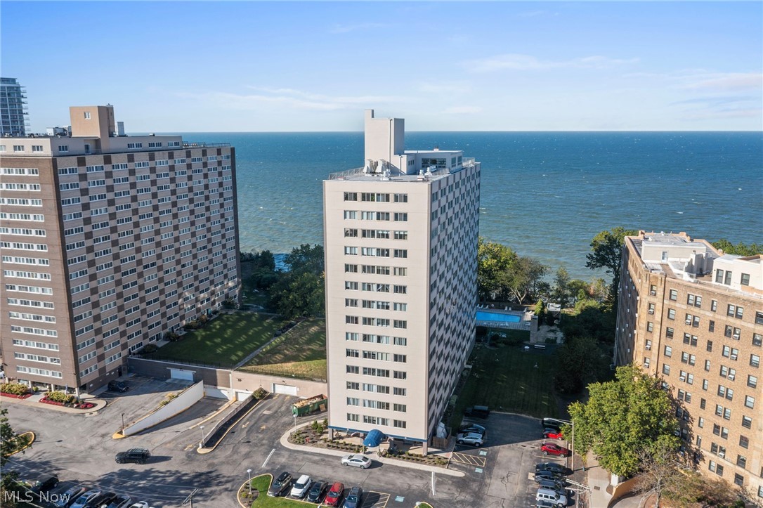 Marine Towers East Condo - Residential