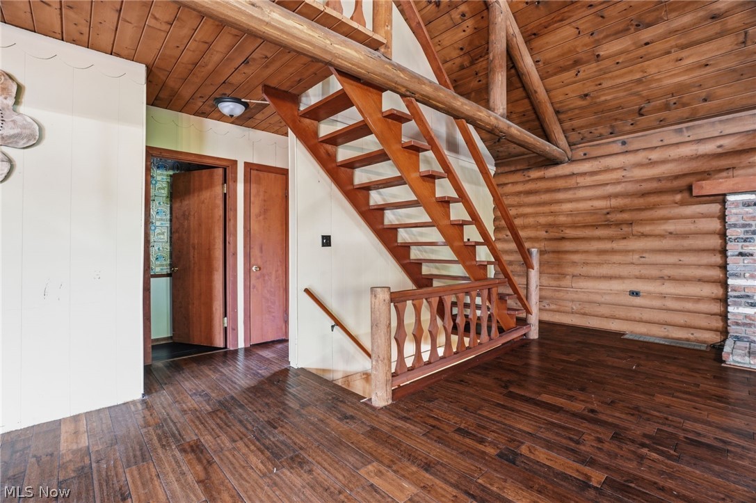 Roaming Rock - Residential
