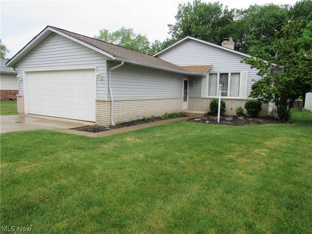 Be first or be sorry! Three bedroom, two bathroom Ranch on a dead end street. Original owner. Eat-in kitchen with all the appliances. Formal dining room. Family room has crown molding, brick wood burning fireplace and door leading to a big three season sun room. Basement has recreation room, laundry room and glass block windows. Nice private yard. Furnace and air conditioning 2020. Hot water tank 2019. Roof 2004. Includes 1 year Cinch Home Warranty!