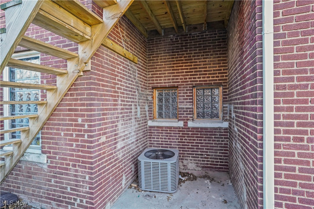 William T & Bessie Voris Sawye - Residential Lease