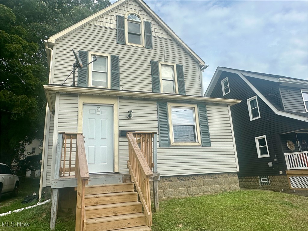 Looking for an affordable living option? Look no further. 555 Lumiere St is a shared living opportunity. Everyone has a private bedroom, with shared kitchen, living room, and bathrooms. All utilities and WiFi included. SECTION 8 WELCOME. Resident is responsible for all utilities. Screening guidance includes 3:1 debt to income rental amount (excluding Section 8), a review of criminal background, eviction history (if any), credit history (preferred score of 600), employment history, and landlord reference. Call today to apply!