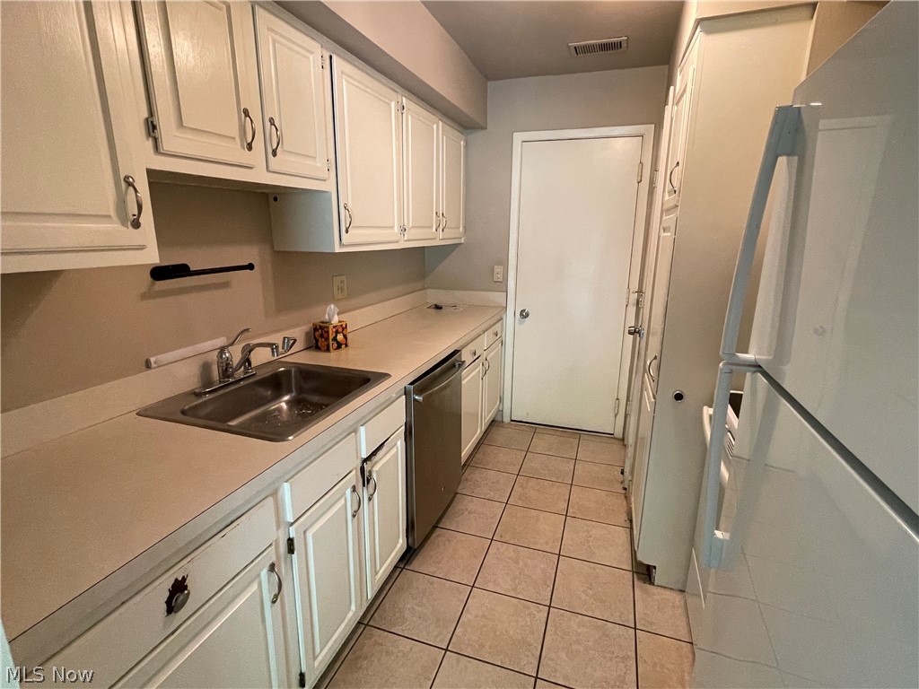 Oakbrook Condo - Residential