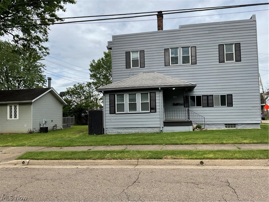 Welcome investors or owner occupied located in the heart of historic Firestone park this fully renovated duplex featuring two spacious 3-bedroom, 1-bath units with separate utilities for each floor. Both units have been completely redone and offer updated finishes throughout and ready to have owner The property includes a newer roof, a rebuilt back porch, and separate laundry hookups in the basement for each tenant and interiors have been given face lift 
Off-street parking is available with a two-car driveway plus additional on-street parking. Conveniently located with easy freeway access, making commuting simple. Excellent opportunity for owner-occupants or investors, the property is rental-ready and ideal for income-producing use.