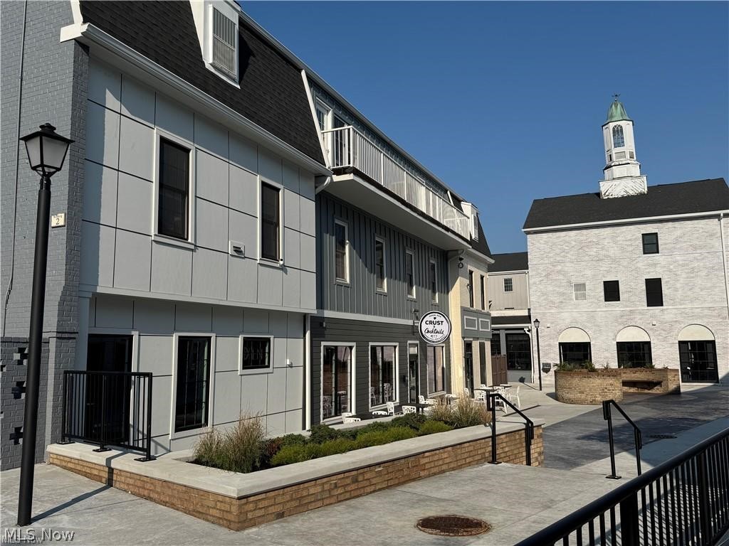 Liberty Commons - Commercial Lease