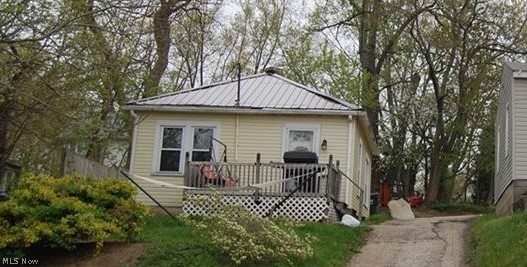 THIS IS TO BE SOLD WITH Single Family - 161 Fernwood Avenue, Barberton, OH 44203 / Single Family - 155 Fernwood Avenue, Barberton, OH 44203 / Vacant Lot - 313 West State St Barberton, OH 44203.  
Two single family homes AND vacant lot ALL sold together. 

As of this listing, 155 Fernwood is rented for $1200/month and has a MTM agreement signed. 161 Fernwood is up for Rent and currently Vacant. 

161 Fernwood can only be shown until an accepted offer. At that time, you may schedule to see 155 Fernwood. 

Homes had new flooring and paint in 2025 but has been rented since that time. You can access the homes by parking in the Steet in front of the homes.