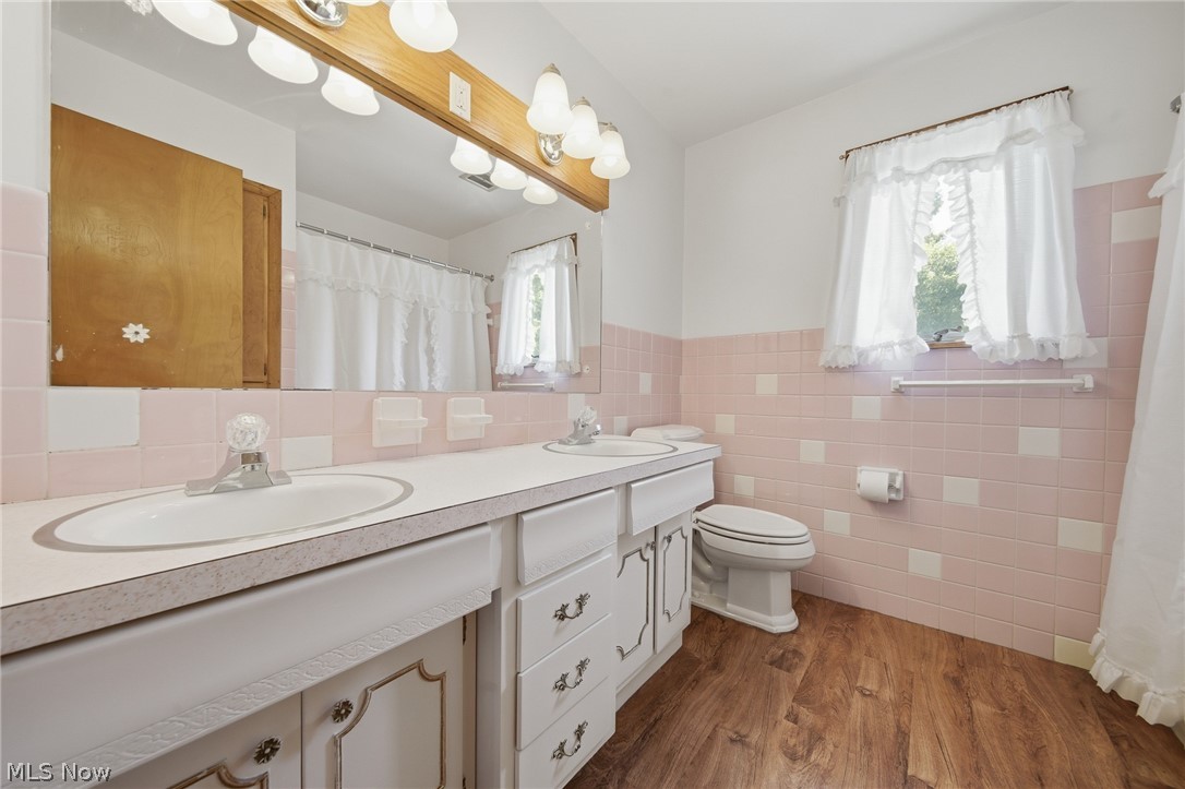 Fairlane Estates - Residential