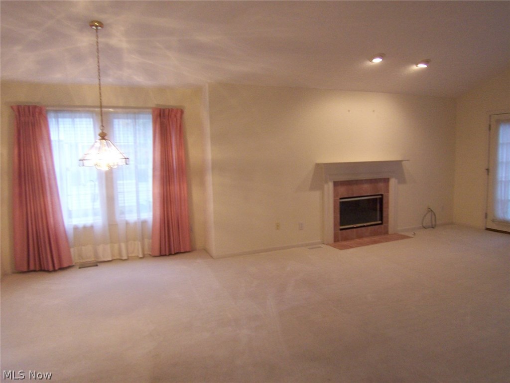 Woodbury Condo Assoc - Residential