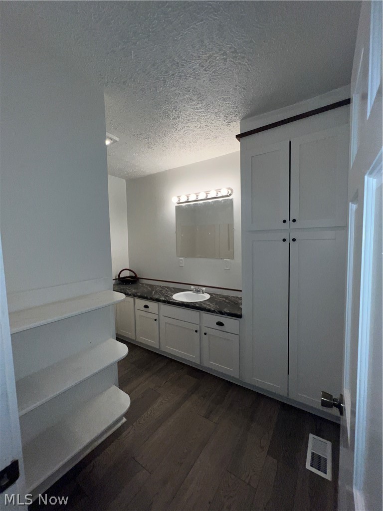 Hartman 1 - Residential