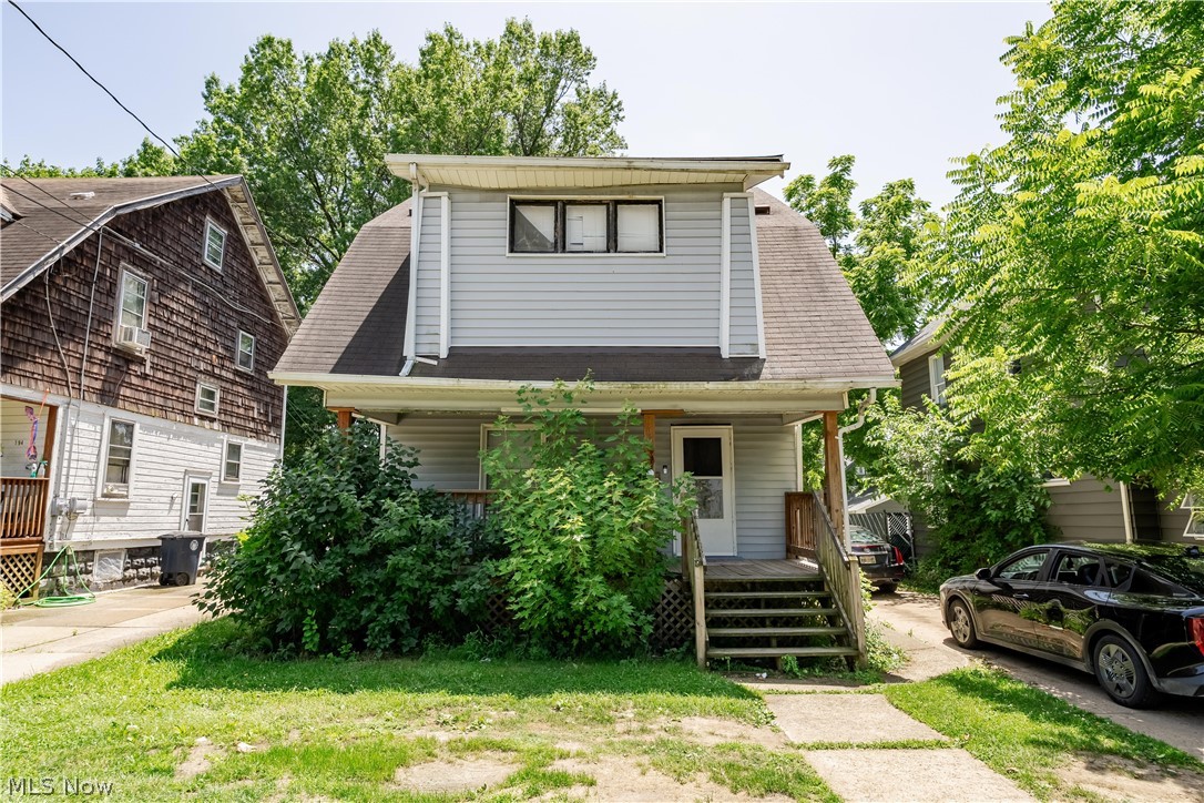 Turnkey investment opportunity with a reliable long-term tenant already in place! This well-maintained home at 190 E Archwood Ave has been occupied by the same tenants for the past six years. They currently pay $900 per month, which is below current market rent, offering excellent upside potential for future income while providing immediate cash flow. The tenants take exceptional care of the property and would love the opportunity to remain after the sale. The property also features a fenced backyard, perfect for added privacy, pets, or outdoor enjoyment, along with a one-car detached garage for convenient parking and additional storage. Whether you're looking to expand your rental portfolio or purchase your first investment property, this is a great opportunity to acquire a well-cared-for home with stable occupancy and room for increased returns over time.