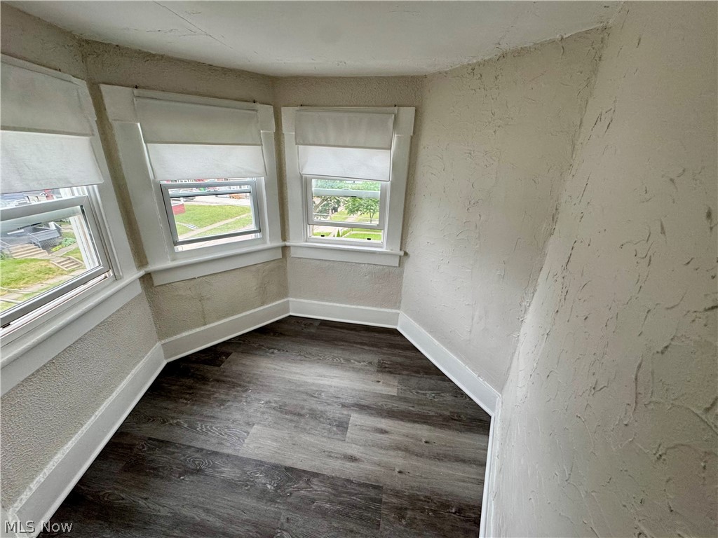Barberton - Commercial Sale