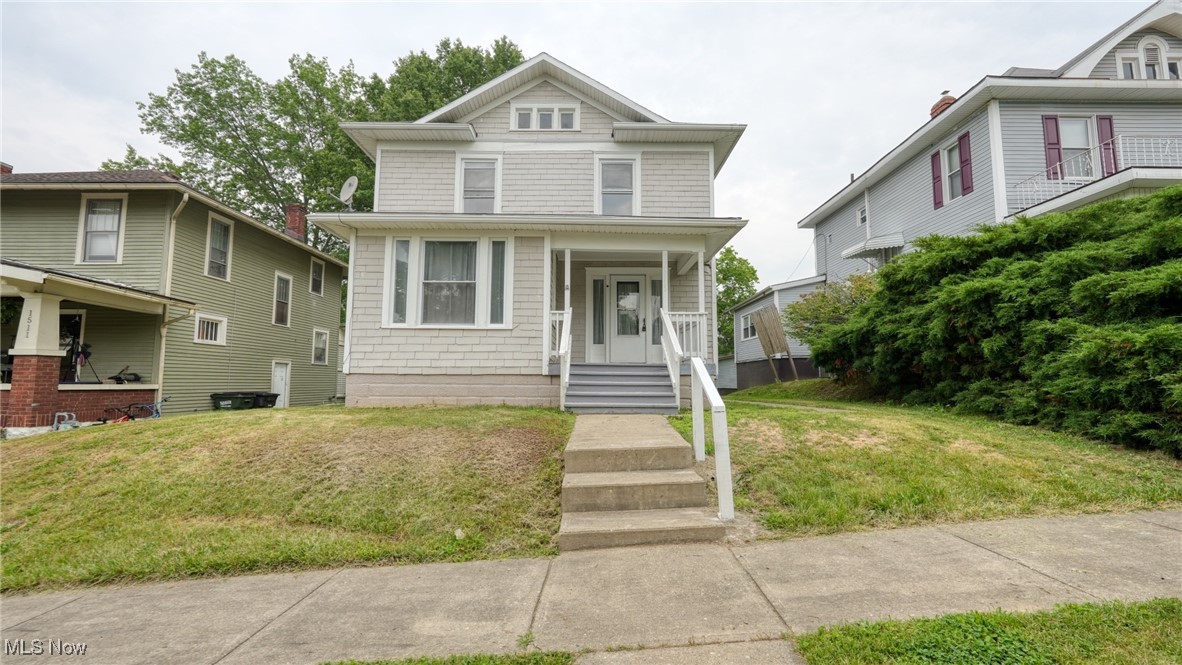 NICE REDUCTION!
Don’t miss this well-maintained 3-bedroom, 1-bath two-story home located just minutes from the city park and downtown amenities. This spacious home features generously sized bedrooms, a large living room, and a formal dining room—perfect for entertaining or relaxing with family. Enjoy cooking in the eat-in kitchen, complete with new cabinets and plenty of space for casual dining. With its functional layout and convenient location, this home offers both comfort and charm at an affordable price. Schedule your private tour today!  This property is being sold without any further repairs, to the owners knowledge, there are no known defects.