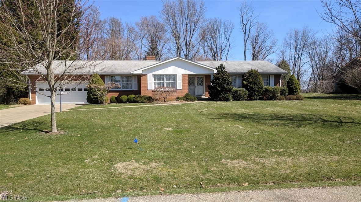 Single Family Home Available! 3 bedroom, 2 bath. Tenant pays for electric, gas, water, sewer, trash, cable and phone. All applicants subject to credit and background checks. Security deposit and first months rent due prior to move in.